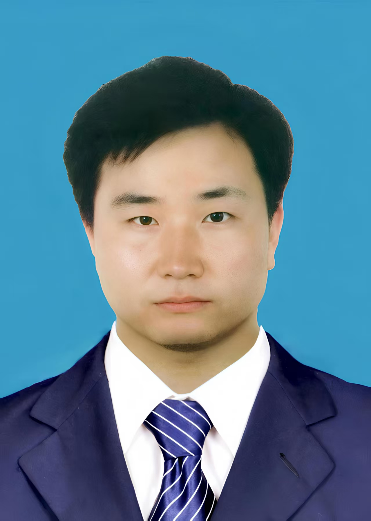 实习律师：周城波